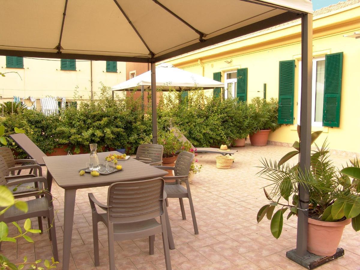 Residenza Cavour - Appartamento Agave Levanto Buitenkant foto
